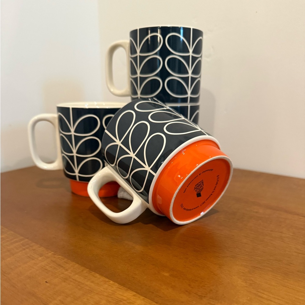 Orla Kiely Charcoal and Orange Linear Stem Midcentury Patterned Mugs - Set of 4